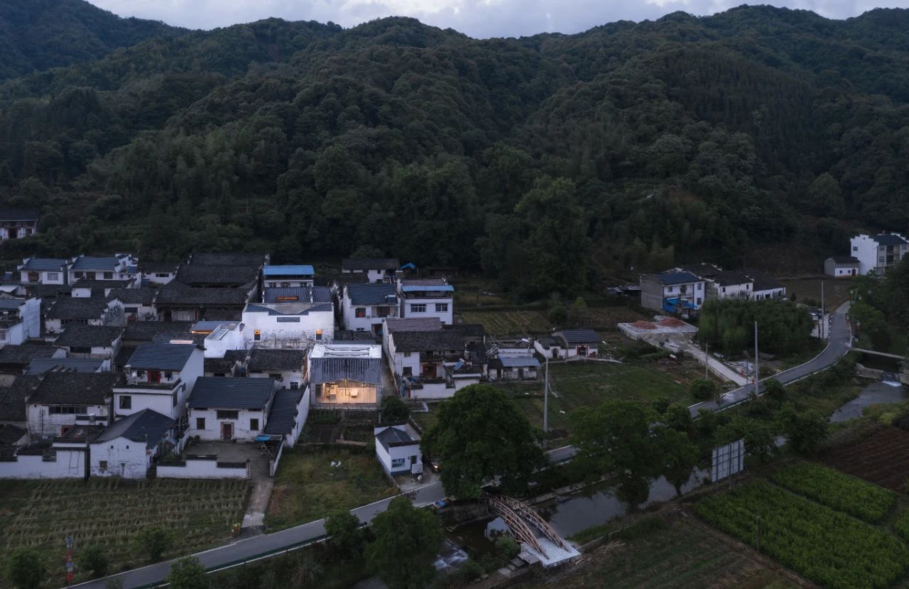 上海三联书店·黄山桃源店