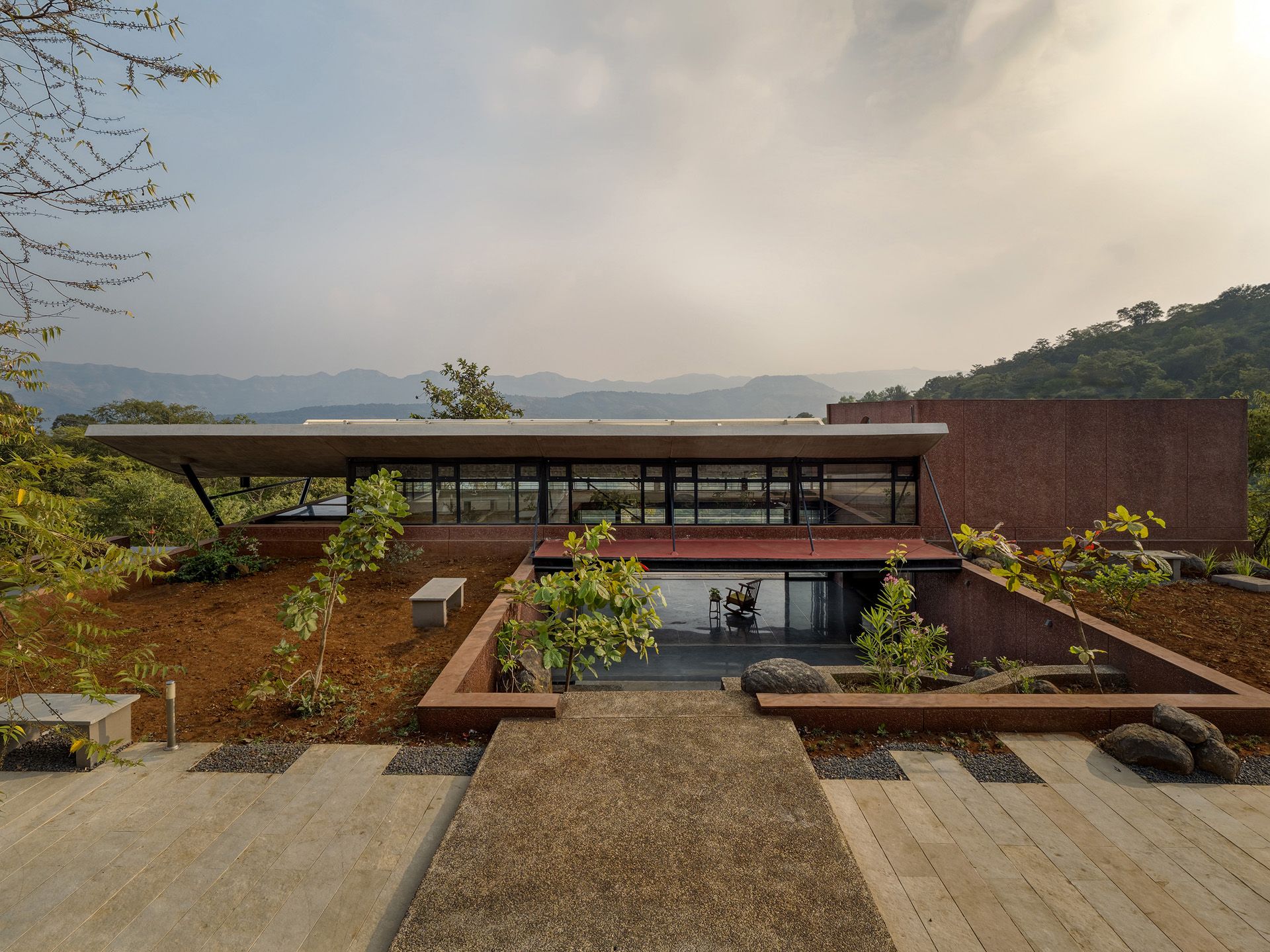 园冶杯参赛作品 | Red Brick Studio: 印度浦那倒拱顶住宅