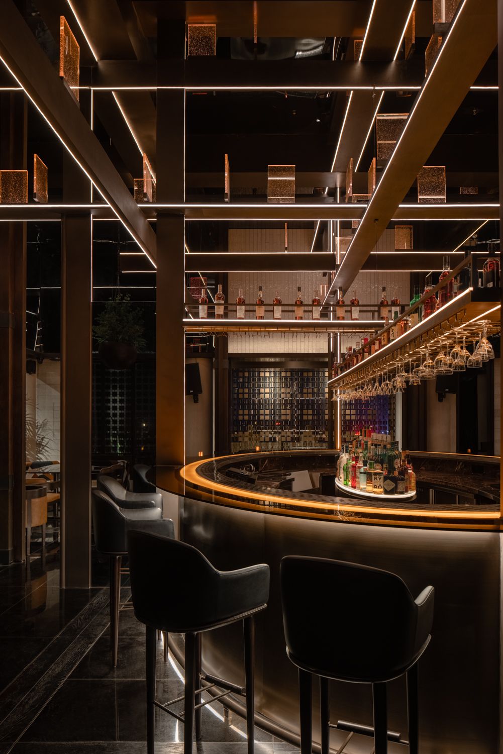 RooMoo | Le Coq wine &amp; bistro