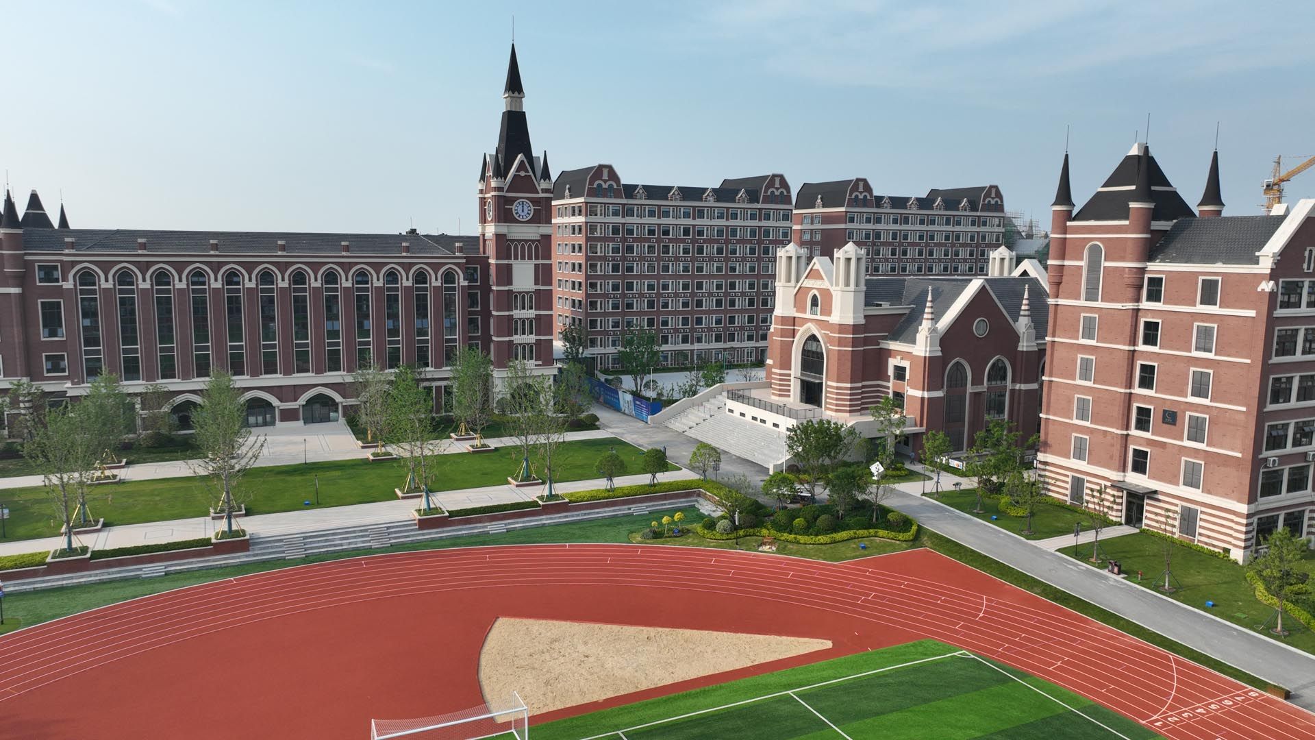 02中轴鸟瞰实景.jpg