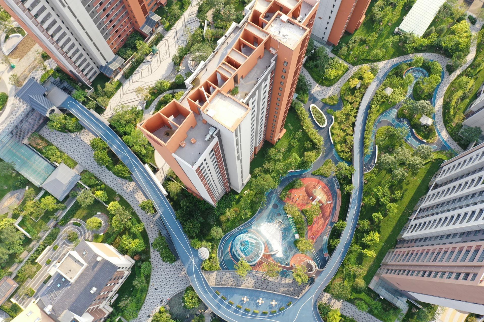 社区天桥旁的淡蓝金鱼——稚趣园儿娱场地设计及建造