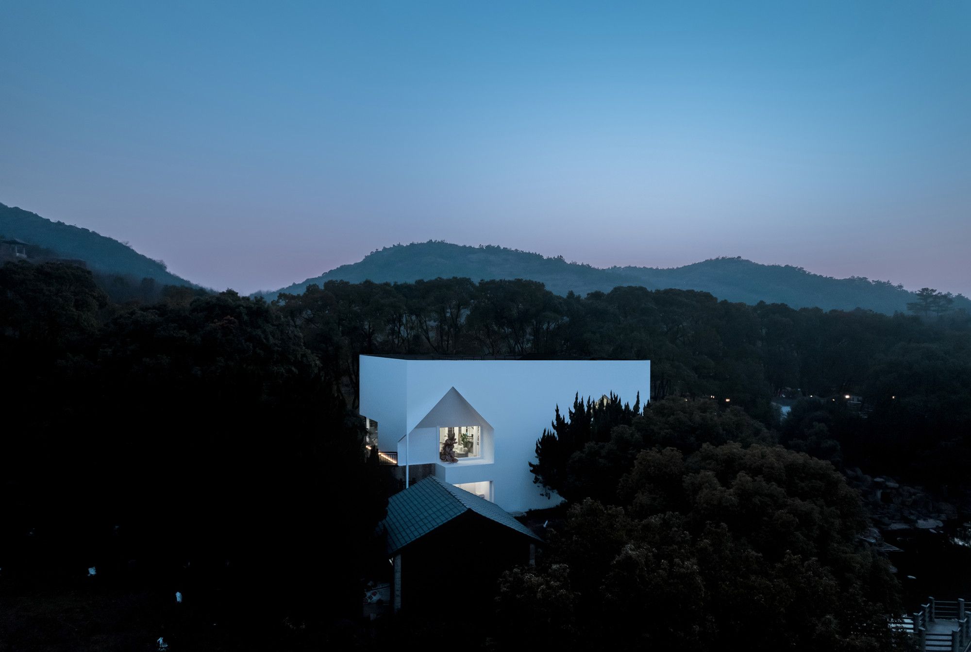 7 山路鸟瞰view from mountain@徐英达_副本.jpg