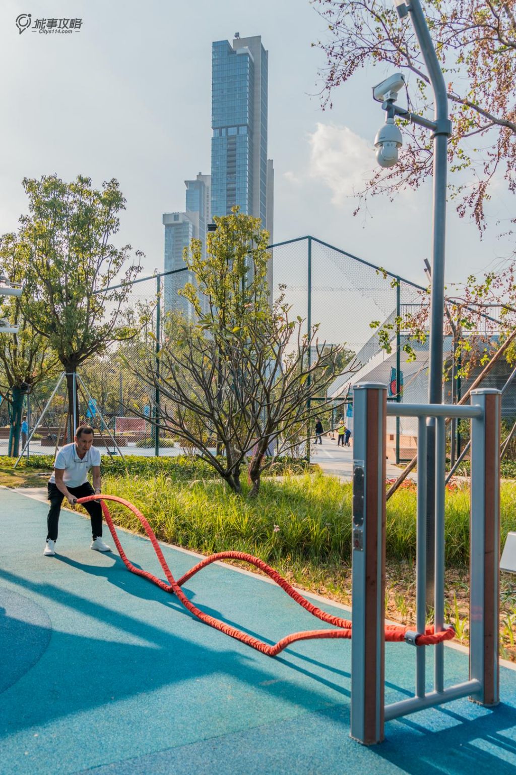 31健身器械实景图.jpg
