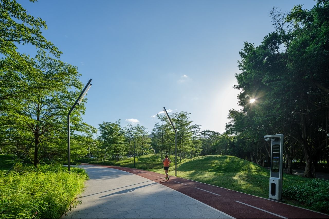 30智慧跑道实景图.jpg