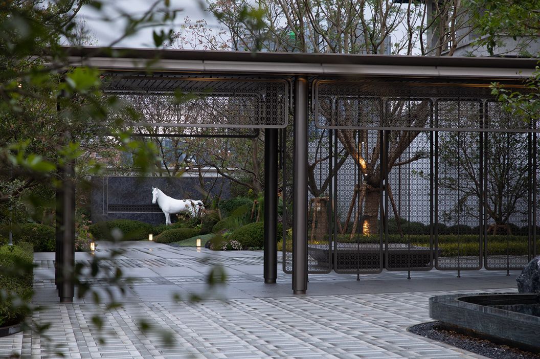 05.二重·以园造境，见尊享秩序——酒店式主入口2.jpg