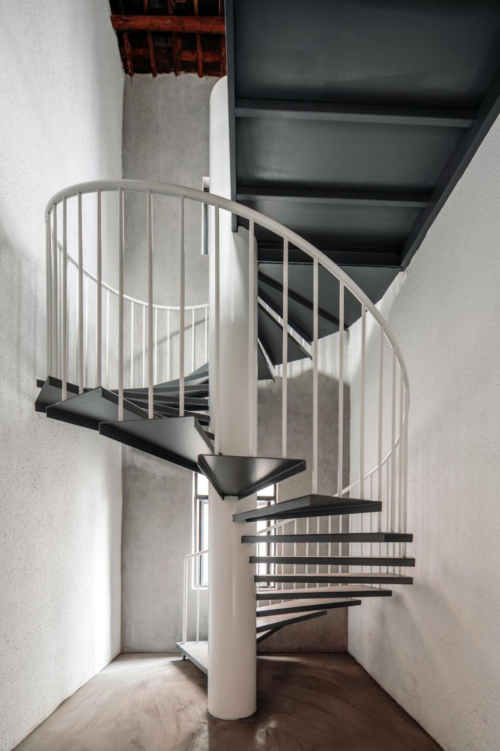 23增加的旋转楼梯,added stairs@徐英达.jpg