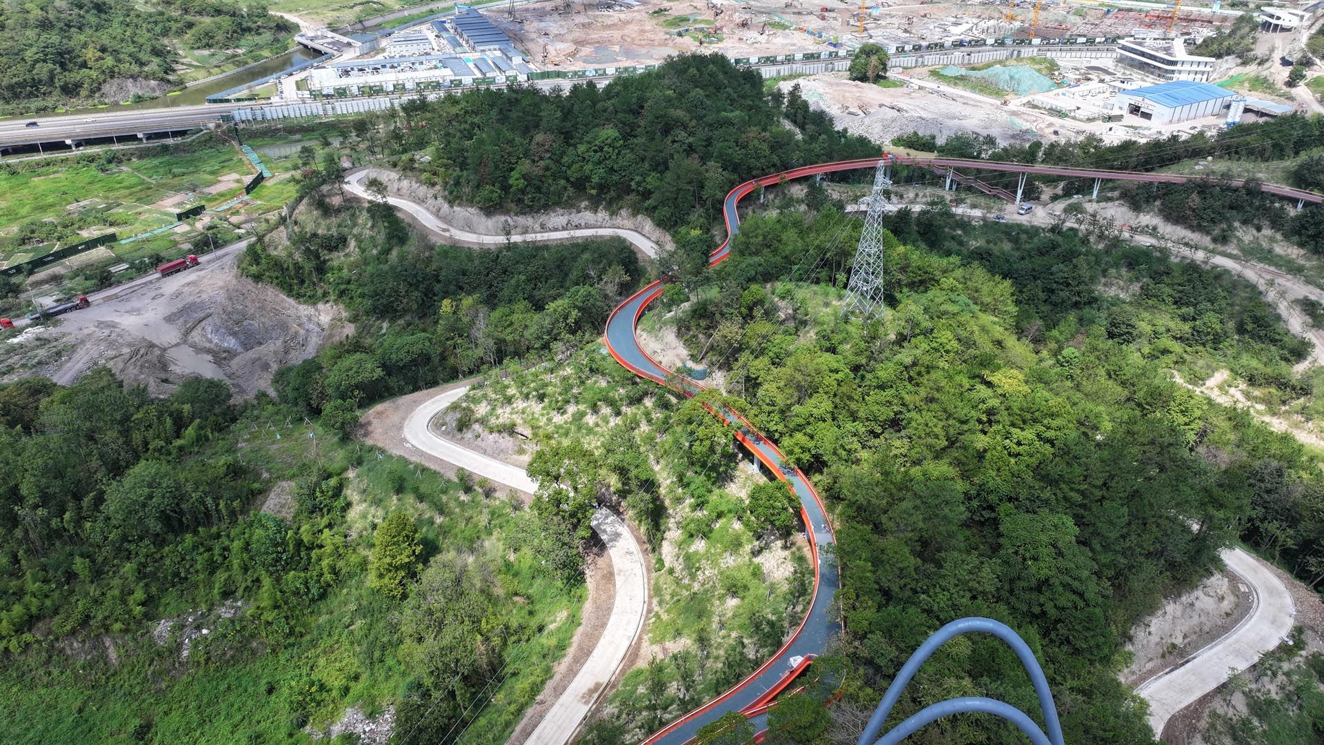 空中廊桥4.jpg