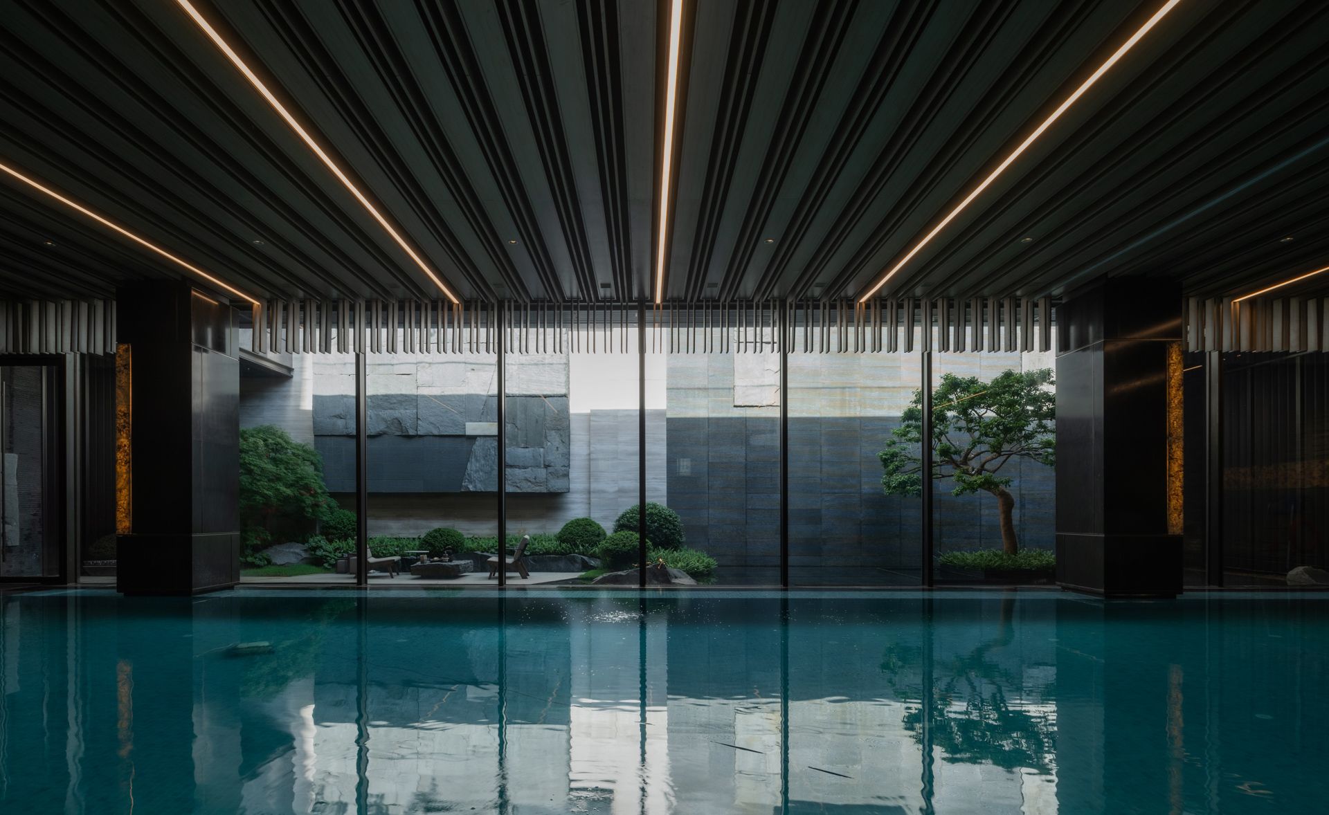 16下沉庭院.jpg