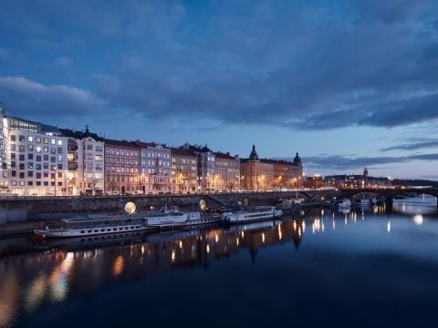 petrjanda/brainwork | 布拉格滨河地区复兴