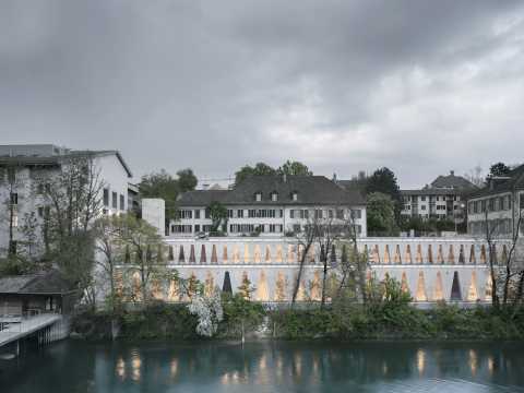 坦昭斯艺术中心： 苏黎世历史工业区的“精灵”建筑