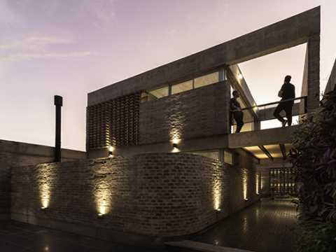 MARTINEZ 3458 | 马丁尼兹3458：现代化的沧桑至美