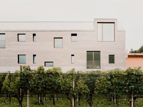 Stocker Lee Architetti | 迎宾小屋