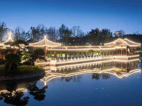 扬州朱自清公园（纪念型景观） / 点红景观