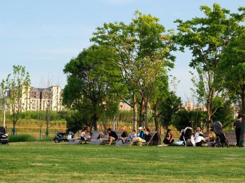 上坤樾山南岸社区公园