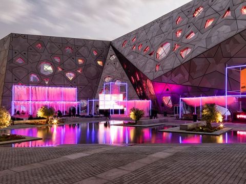 Studio Toggle | 灵光布帘展馆