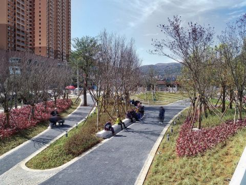 盘州市人民医院前区景观