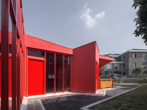 郦文曦建筑事务所 | 地平线上的红色音符之屋